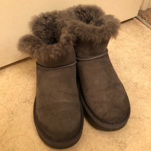 UGG classic boot